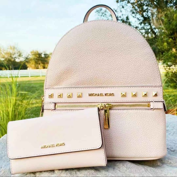 Michael Kors Handbags - BUNDLE💞NWT Michael Kors Backpack & Wallet